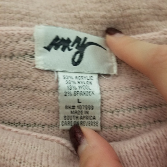 Pink turtleneck - Picture 2 of 2